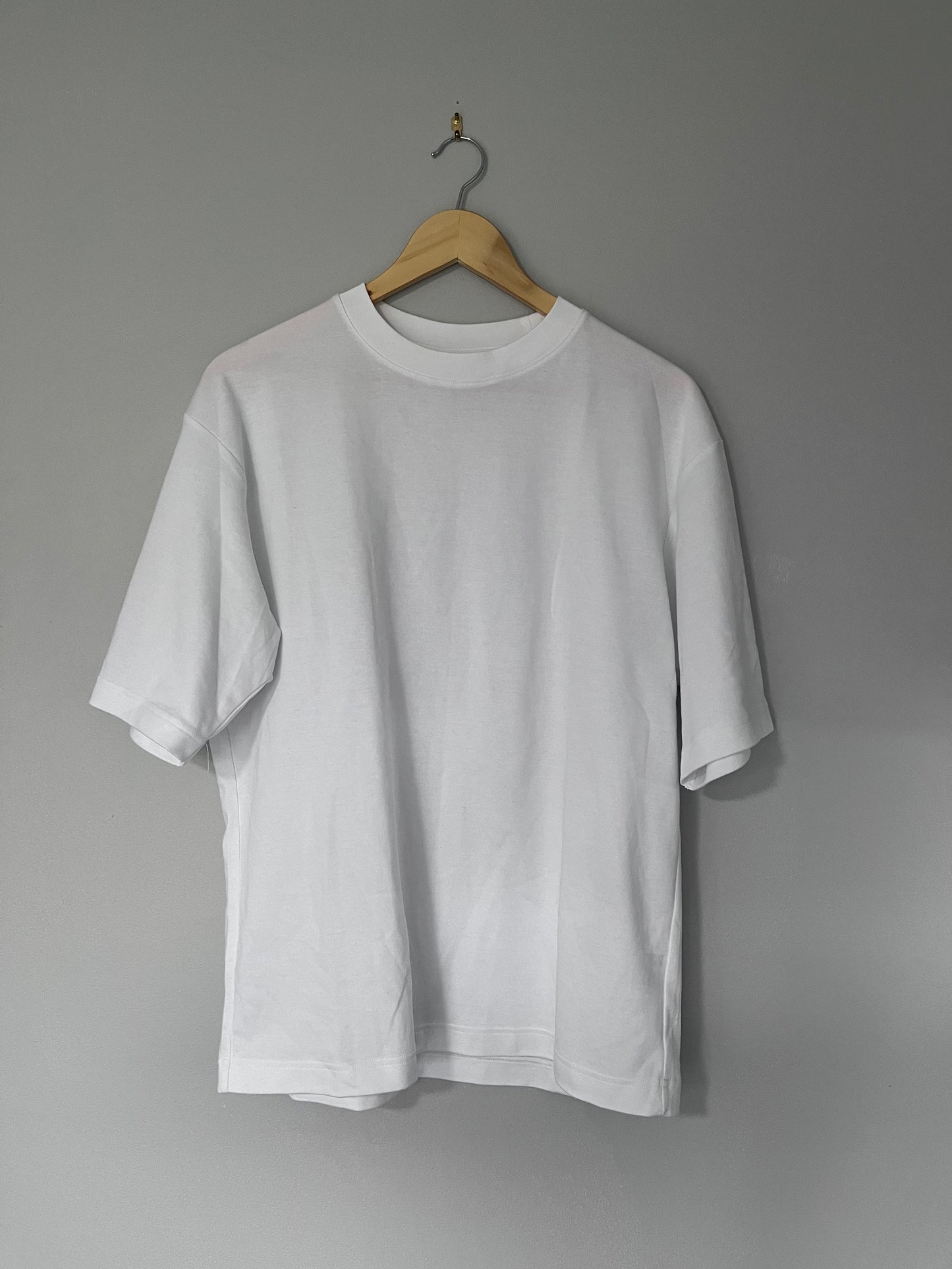 Uniqlo White 'Airism' Tee - S